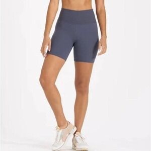 Vuori High-Rise Athletic Bike Shorts in Slate Blue